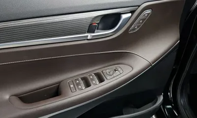 Hyundai Grandeur 2018, 94289 км, за 8986.48 USD - фото 17