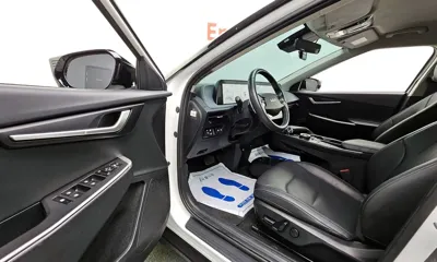 Kia EV6 2022, 41205 км, за 20680.54 USD - фото 10