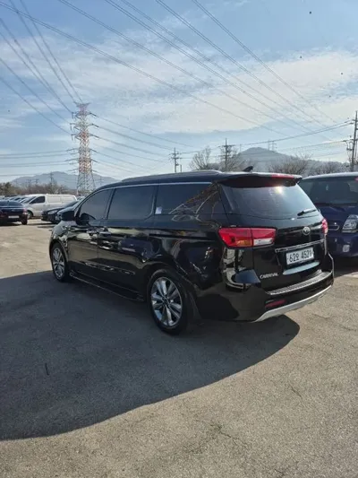 Kia Canival
