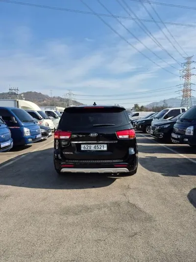Kia Canival