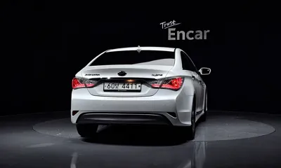 Hyundai Sonata 2012, 82901 км, за 4757.18 USD