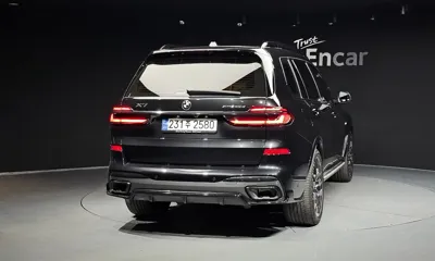 BMW X7 2023, 43699 км, за 79286.41 USD