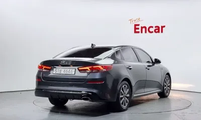 Kia K5 2019, 105278 км, за 6765.63 USD