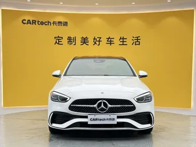 Mercedes-Benz C-Class 2025, 9900 км, за 31753.21 USD