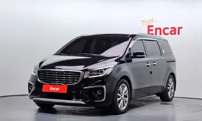 Kia Canival · 2020 год