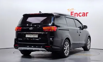 Kia Canival 2020, 83509 км, за 10278.44 USD