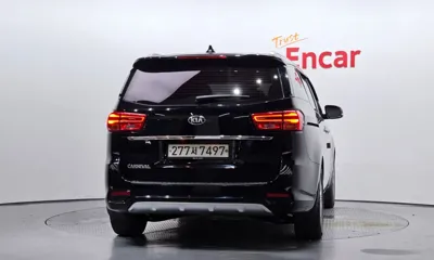 Kia Canival 2020, 83509 км, за 10278.44 USD