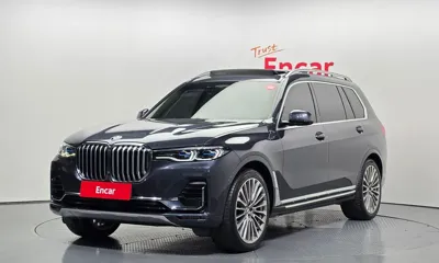 BMW X7 · 2021 год