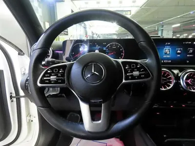 Mercedes-Benz A-Class 2022, 44670 км, за 15622.95 USD - фото 8