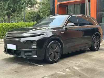 Li Auto Li L7 · 2024 год