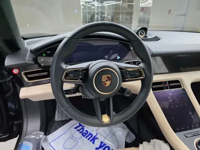 Porsche Taycan 2024, 200 км, за 110843.1 USD - фото 10