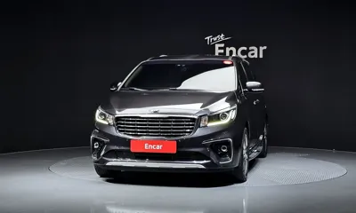 Kia Canival 2019, 90486 км, за 10223.35 USD