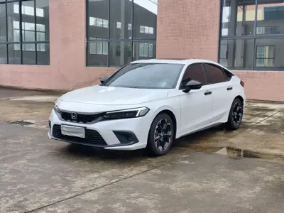 Honda Civic · 2025 год