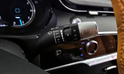 Genesis GV70 2021, 107245 км, за 20546.15 USD - фото 31