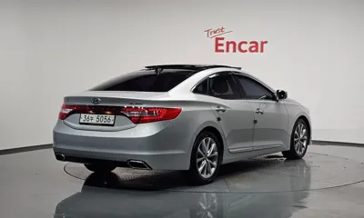 Hyundai Grandeur 2015, 93534 км, за 6240.14 USD