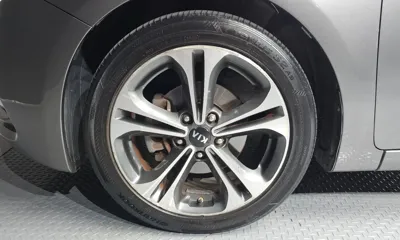 Kia K3 2013, 99883 км, за 2925.31 USD