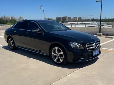 Mercedes-Benz E-Class 2017, 100000 км, за 21514.12 USD