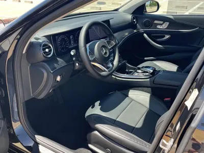 Mercedes-Benz E-Class 2017, 100000 км, за 21514.12 USD