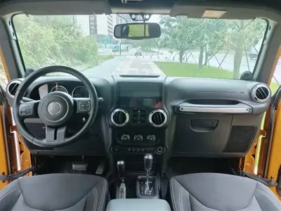 Jeep Wrangler 2014, 123500 км, за 13213.4 USD - фото 9