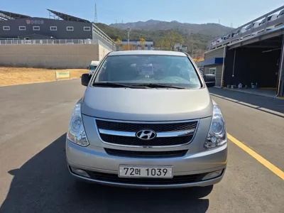 Hyundai Starex · 2011 год