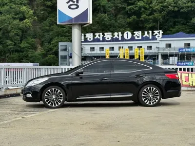 Hyundai Grandeur 2011, 108000 км, за 3187.62 USD