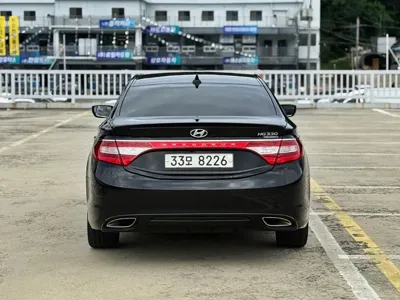 Hyundai Grandeur 2011, 108000 км, за 3187.62 USD