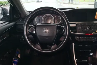 Honda Accord 2016, 128700 км, за 11745 USD - фото 9