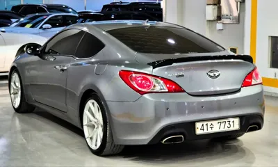 Hyundai Genesis 2010, 175732 км, за 2394.36 USD