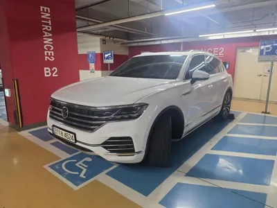 Volkswagen Touareg · 2021 год