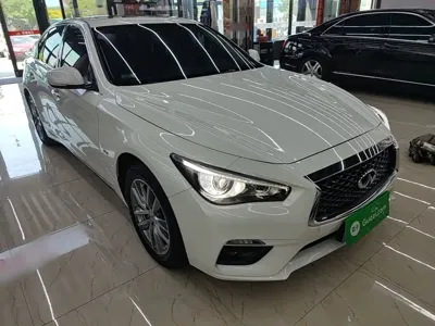 Infiniti Q50L 2018, 85399 км, за 9402.41 USD
