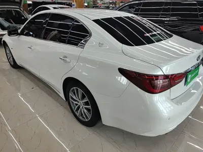 Infiniti Q50L 2018, 85399 км, за 9402.41 USD