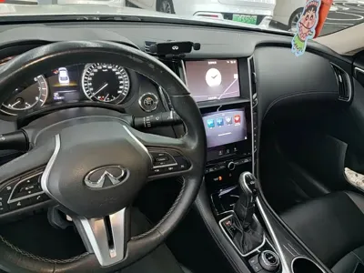 Infiniti Q50L 2018, 85399 км, за 9402.41 USD - фото 10