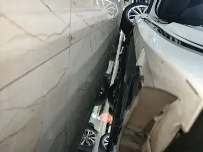 Infiniti Q50L 2018, 85399 км, за 9402.41 USD - фото 22