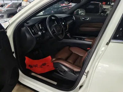 Volvo XC60 2021, 90000 км, за 18657.67 USD - фото 8