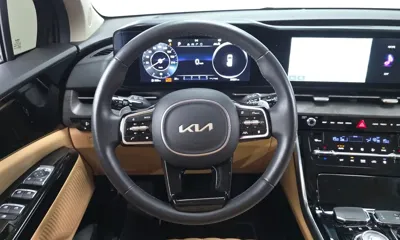 Kia Canival 2023, 24281 км, за 22646.71 USD - фото 13