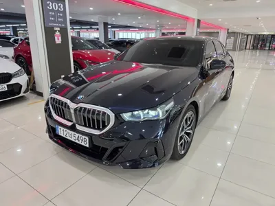 BMW 5-Series · 2025 год