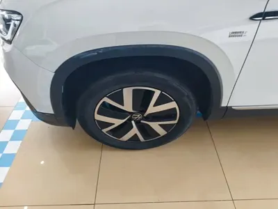 Volkswagen Tayron 2023, 86900 км, за 13581.26 USD - фото 23