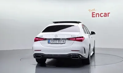 Mercedes-Benz C-Class 2023, 23955 км, за 31596.11 USD