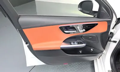 Mercedes-Benz C-Class 2023, 23955 км, за 31596.11 USD - фото 24