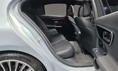 Mercedes-Benz C-Class 2023, 51583 км, за 28160.69 USD - фото 11