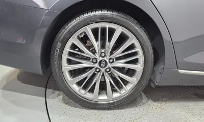 Hyundai Grandeur 2018, 38128 км, за 11709.61 USD
