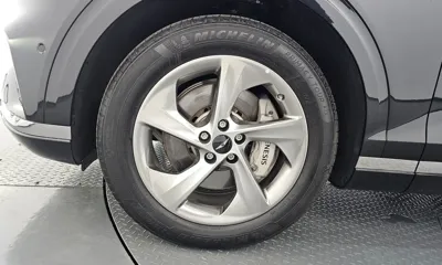 Genesis GV70 2025, 24947 км, за 33420.21 USD