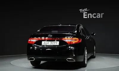 Hyundai Grandeur 2015, 116798 км, за 5144.23 USD