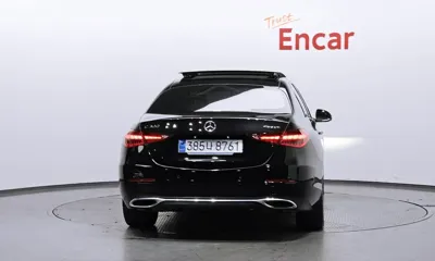 Mercedes-Benz C-Class 2024, 23754 км, за 29402.04 USD