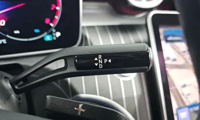 Mercedes-Benz C-Class 2024, 23754 км, за 29402.04 USD - фото 9