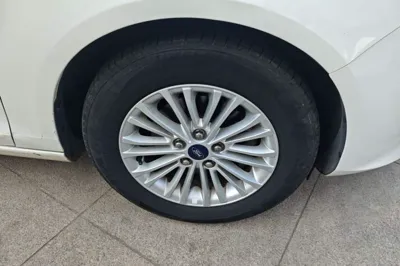 Ford Escort 2017, 110500 км, за 4816 USD