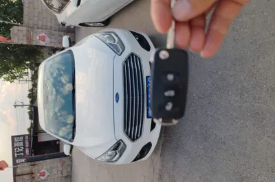 Ford Escort 2017, 110500 км, за 4816 USD