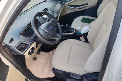 Ford Escort 2017, 110500 км, за 4816 USD - фото 17
