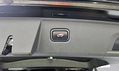 Kia Mohave 2022, 60109 км, за 21859 USD - фото 17