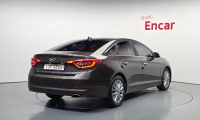 Hyundai Sonata 2015, 111810 км, за 6055.87 USD